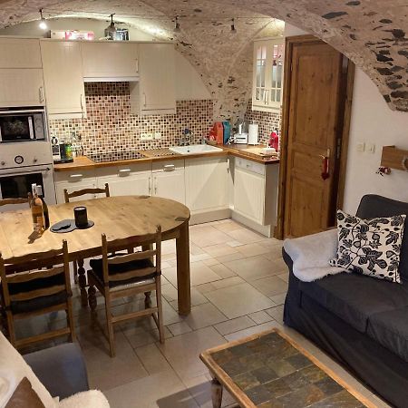 Two Bedroom Apartment La Voute, Chandon Near Meribel - Sleeps 4 Adults Or 2 Adults And 3 Children Les Allues Exterior foto
